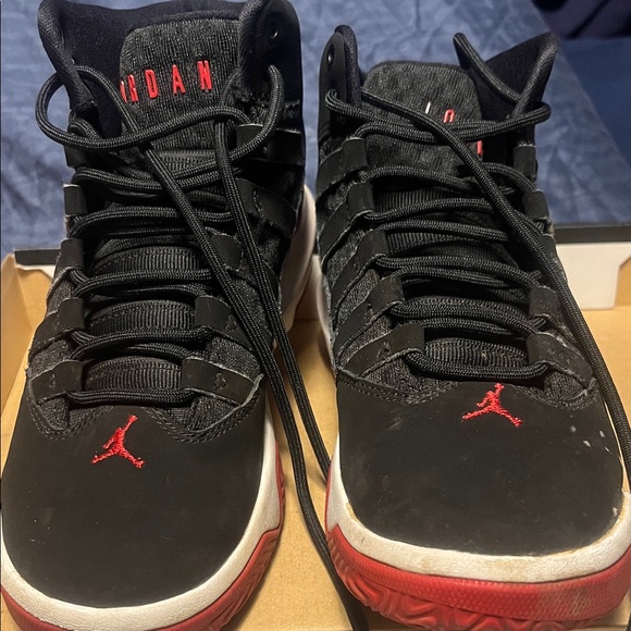 Jordan Black and Red High-Tops - Picture 2 of 4